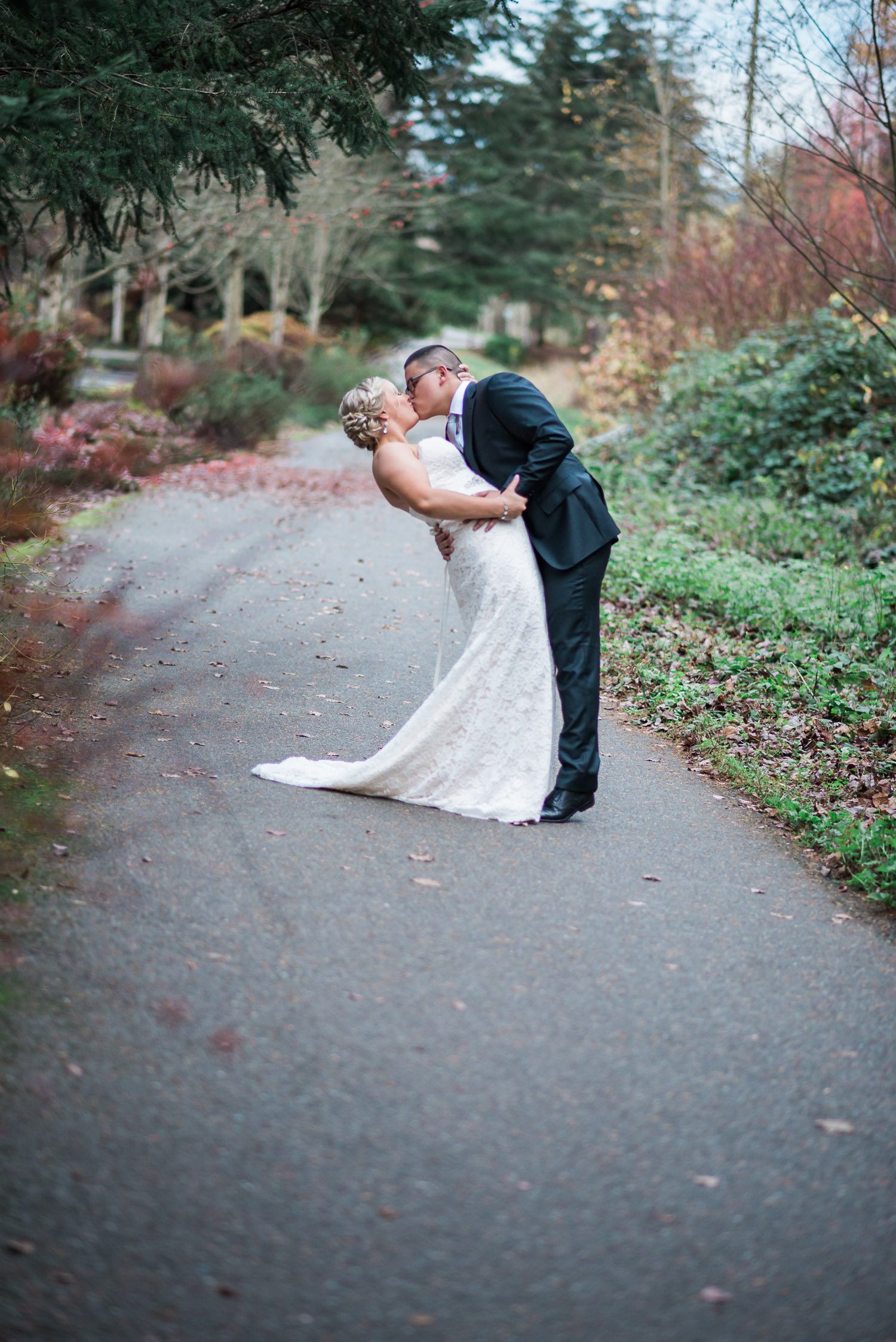 Seattle Wedding Photographer Lessie Blue Photography Wedding Photographers Seattle 6017