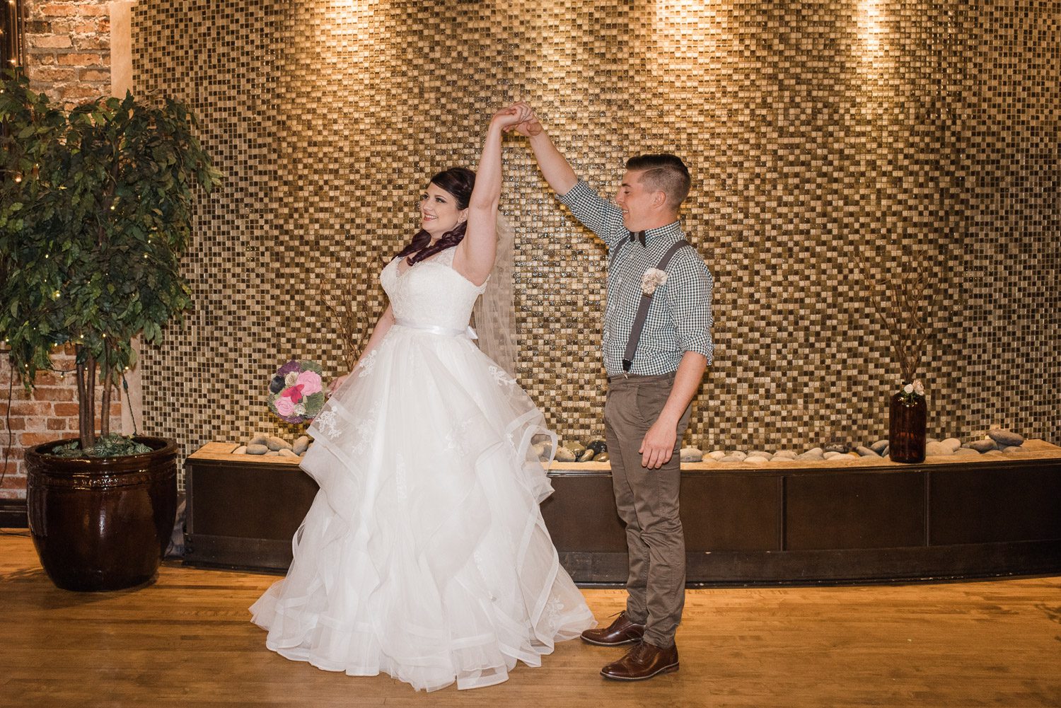 Seattle Wedding Photographer Lessie Blue Photography Wedding Photographers Seattle 0698