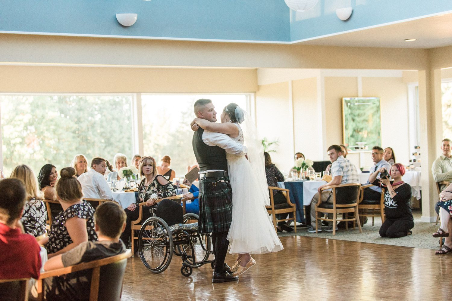 Seattle Wedding Photographer Lessie Blue Photography Wedding Photographers Seattle 7348
