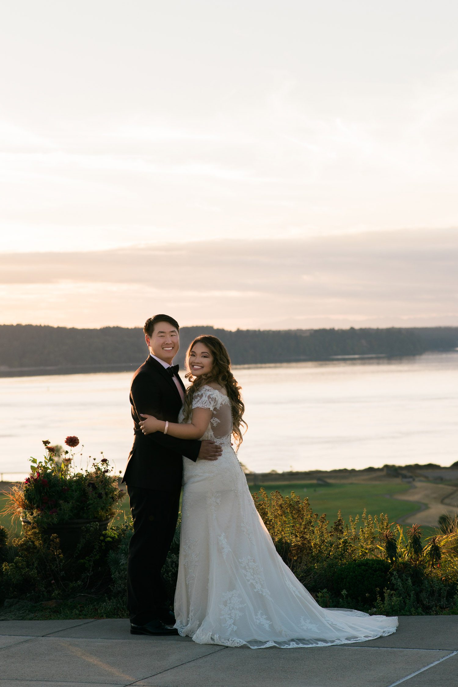 Seattle Wedding Photographer Lessie Blue Photography Wedding Photographers Seattle Chambers Bay Golf Course Wedding 2562