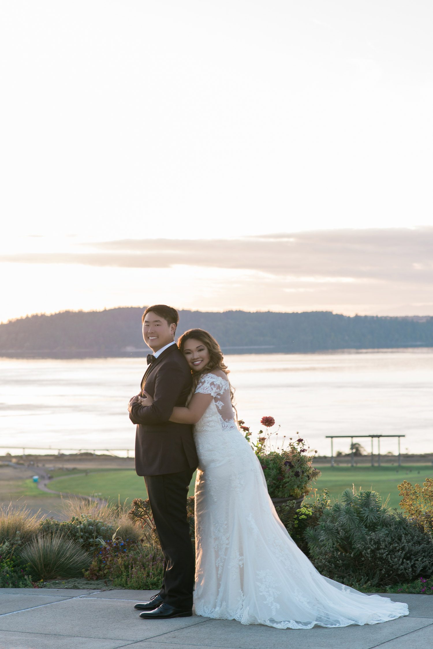 Seattle Wedding Photographer Lessie Blue Photography Wedding Photographers Seattle Chambers Bay Golf Course Wedding 2565