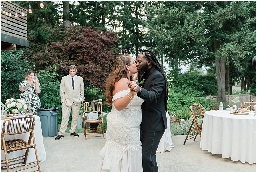 Lessie Blue Photography Tacoma Wedding Photographer 0845