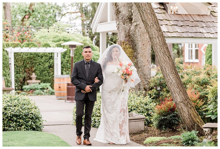 Lessie Blue Photography Tacoma Wedding Photographer 0157